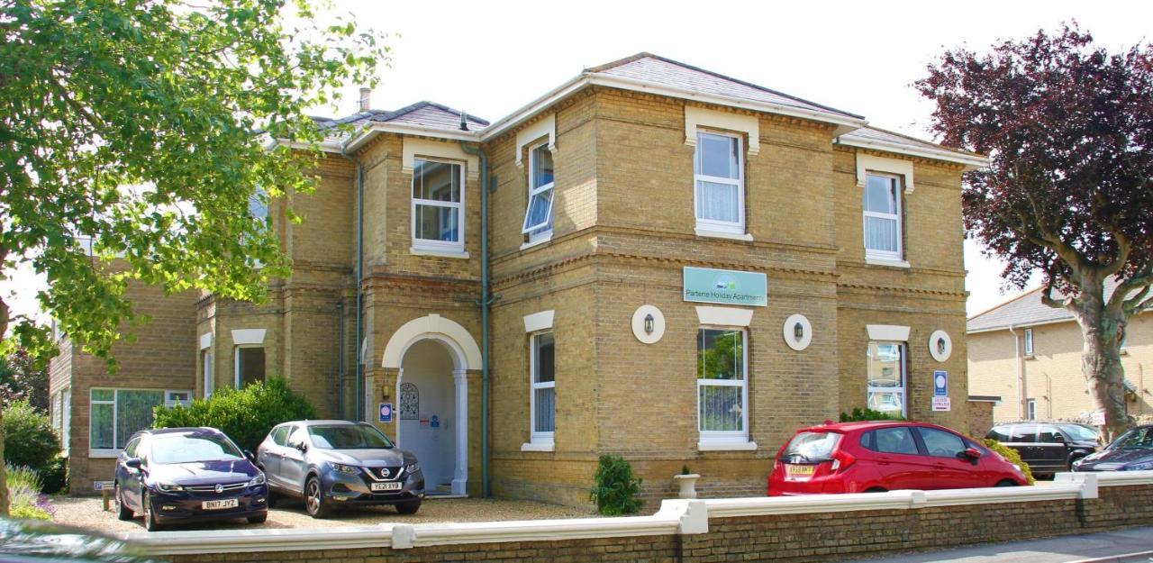 Parterre Holiday Apartments Sandown Dış mekan fotoğraf
